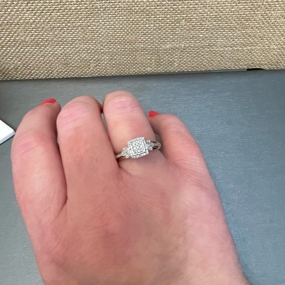 NWOT .42ctw Diamond Sterling Silver Ring - Picture 14 of 16